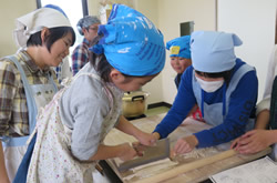 ボランティア企画 うどん作り ボランティア企画 うどん作り